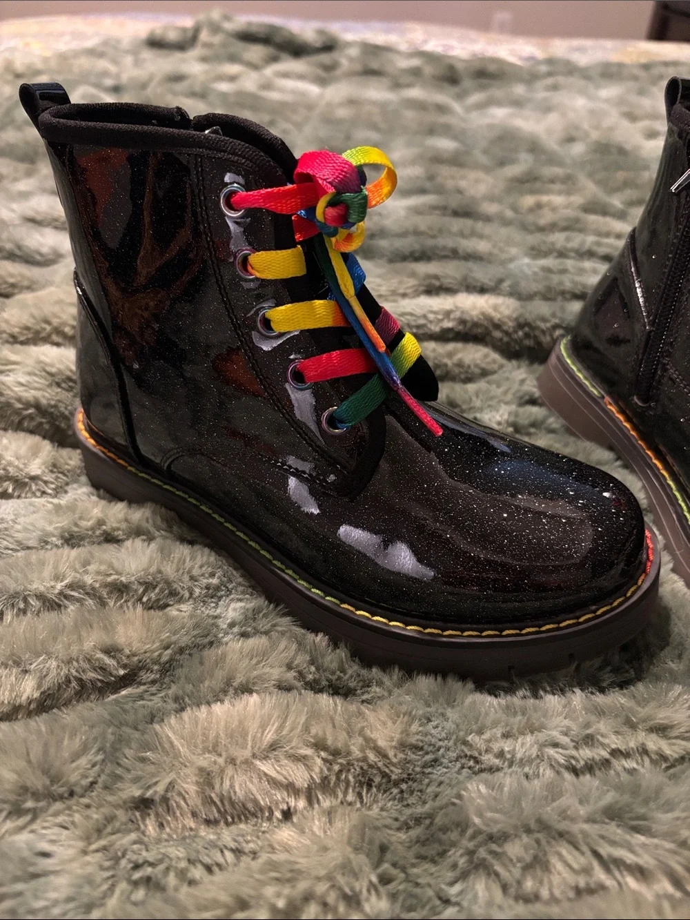 Kids Dream Pairs Black Glitter Ankle Boots with Rainbow Laces